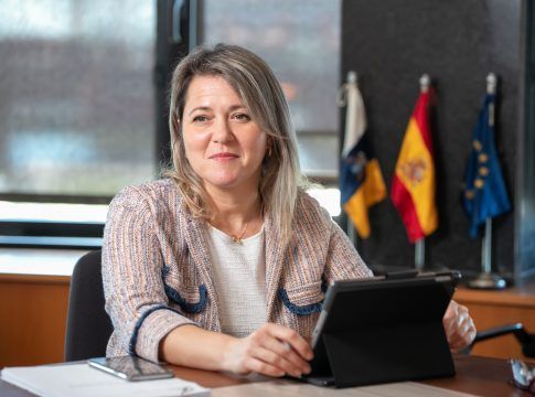 Vanoostende expone la magnitud de los fondos agrarios europeos para garantizar la actividad agropecuaria en Canarias