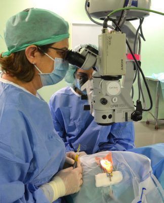 El Hospital Dr. Negrín incorpora la técnica Crosslinking a su cartera de procedimientos de Cirugía Ambulatoria