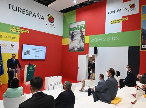 Sánchez presenta en FITUR el Certificado Digital Covid aprobado por la UE con el objetivo de reactivar el turismo