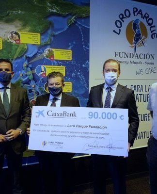 La Fundación “la Caixa”, CaixaBank y Loro Parque Fundación colaborarán para impulsar la educación ambiental