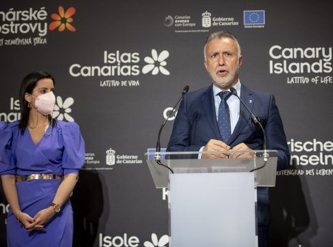 La apuesta canaria por el turismo nacional en verano se acompañará por la recuperación del 100% de la conectividad