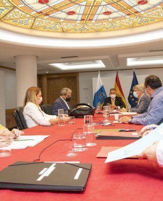 Aprobada una modificación de crédito para invertir 18 millones de euros en infraestructuras educativas y deportivas