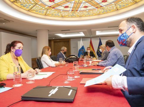 Aprobada una modificación de crédito para invertir 18 millones de euros en infraestructuras educativas y deportivas