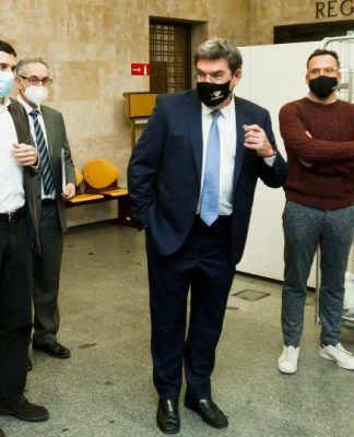 Los autónomos rechazan los tramos para cotizar por ingresos que Escrivá anuncia fuera de la mesa de negociación