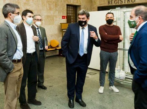 Los autónomos rechazan los tramos para cotizar por ingresos que Escrivá anuncia fuera de la mesa de negociación