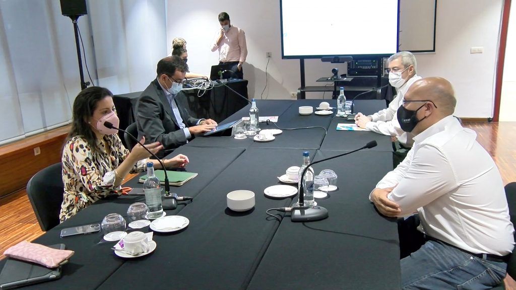 Castilla se compromete a trasladar al Consejo de Gobierno las peticiones de los hosteleros de Tenerife