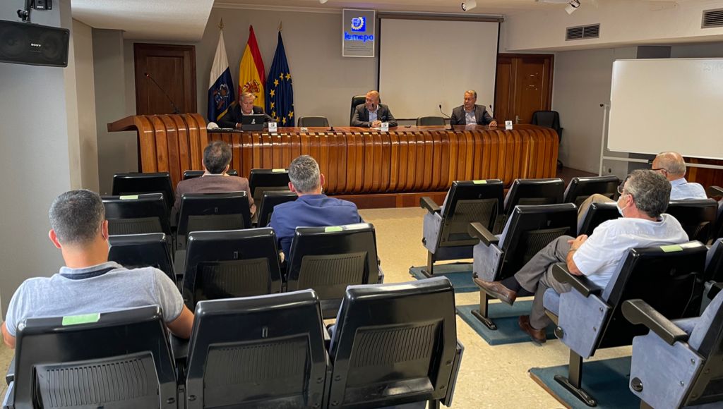 Patronales y asociaciones empresariales constituyen la Mesa Intersectorial de la Movilidad en Canarias