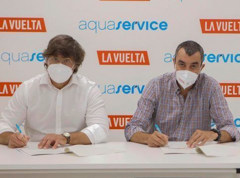 Aquaservice convierte La Vuelta 21 en la primera gran carrera ciclista en la que no se usarán botellas de plástico de un único uso