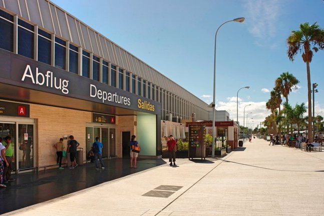 CSIF-Canarias denuncia el bochornoso trato de AENA a los usuarios PRE – COVID en el Aeropuerto Tenerife Sur