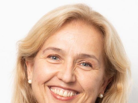Myriam Hodgson: “Debemos proteger la seguridad jurídica”