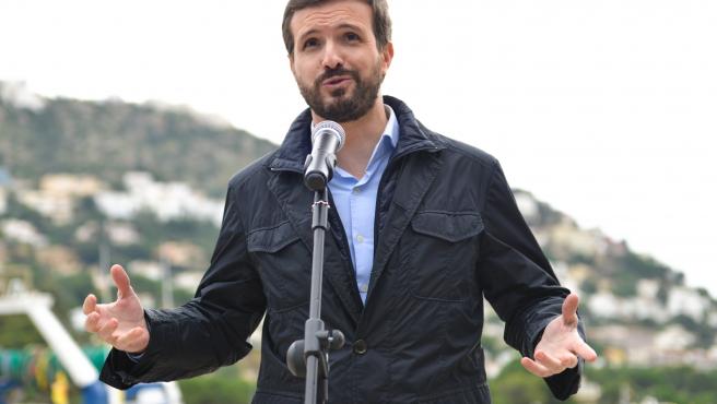 Casado exige al Gobierno que cumpla el REF al margen de los PGE para impulsar la recuperación económica en Canarias