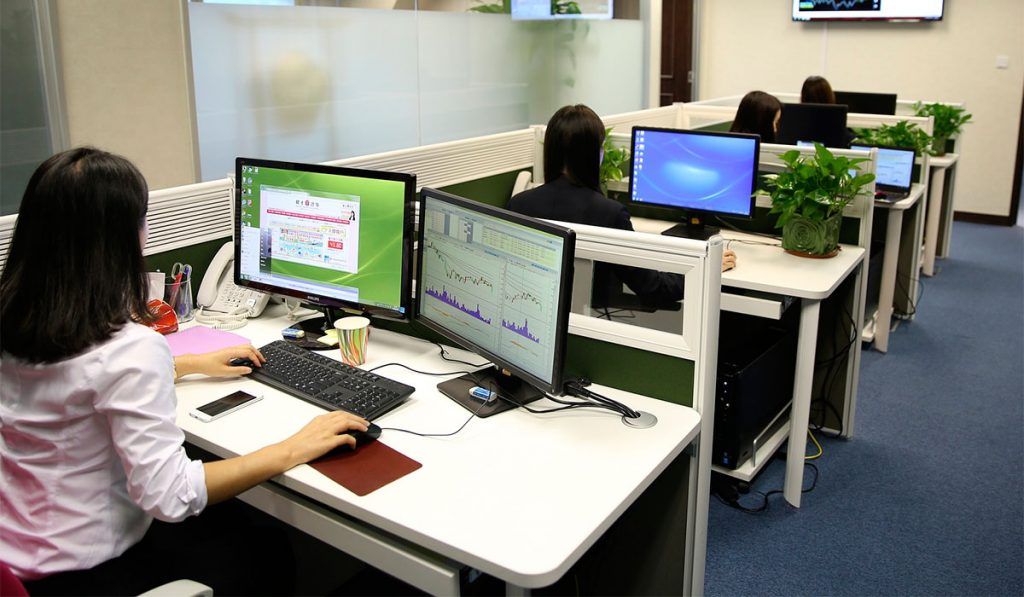 El 90% de las empresas canarias de más de 10 empleados conecta con la Administración por vía digital