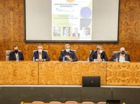 Cuatro presidentes de Canarias abogan por la unidad en la defensa del REF y recuerdan que no es un privilegio