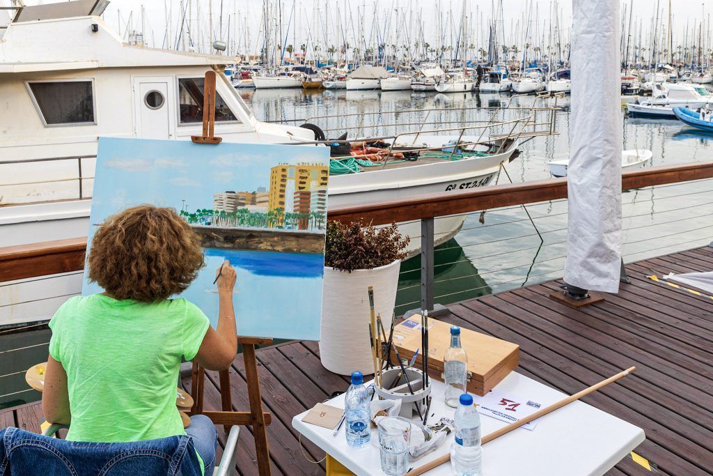 El certamen de pintura rápida ‘Mar de velas’ amplía su lienzo al puerto industrial del astillero Zamakona y del Reina Sofía