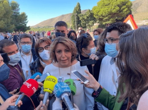 Susana Díaz: "Entregué un PSOE-A en buen estado de forma y ahora vengo a ayudar para volver a gobernar en Andalucía"