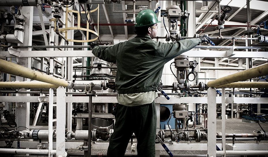 El crecimiento de la cifra de negocios de la industria andaluza roza el 36%, el doble que la media nacional