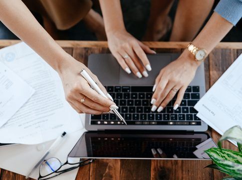 Andalucía Emprende ayuda a tramitar 39.283 incentivos en 2021, 6.030 más que en los dos años anteriores