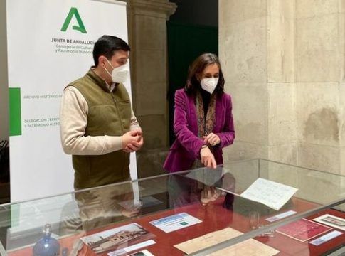 El Archivo Histórico de Sevilla exhibe los documentos vinculados a la Fábrica de Vidrio