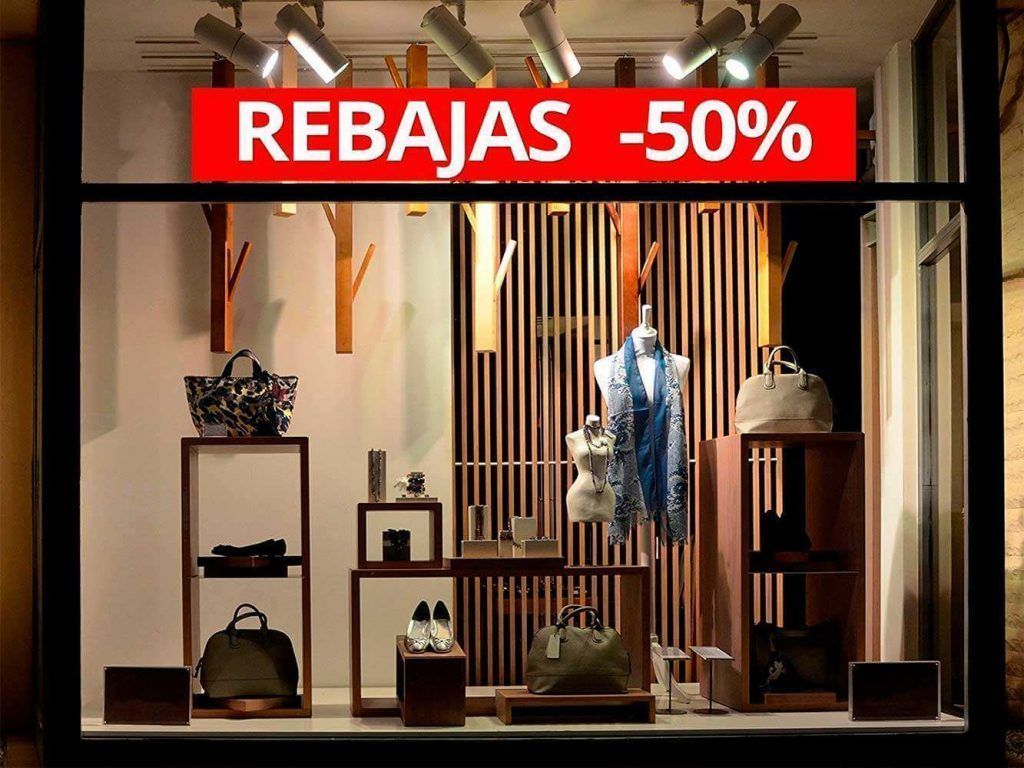 La campaña de rebajas espera generar en Andalucía un 6,3% más de empleos que en 2021