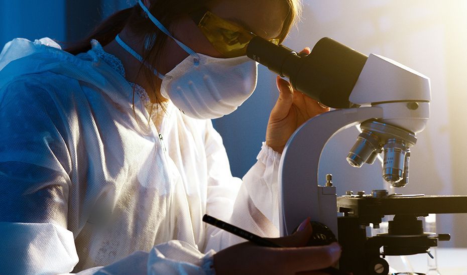 Aumenta un 7% el número de grupos de investigación liderados por mujeres en Andalucía