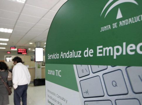 Empleo respaldó el mantenimiento de 176.000 empleos de empresas afectadas por ERTE