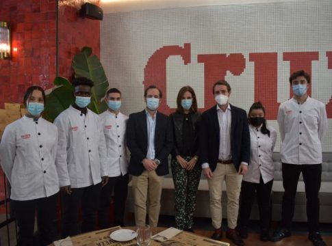 Glovo y la Fundación Cruzcampo suman fuerzas para impulsar la digitalización de la hostelería en Andalucía