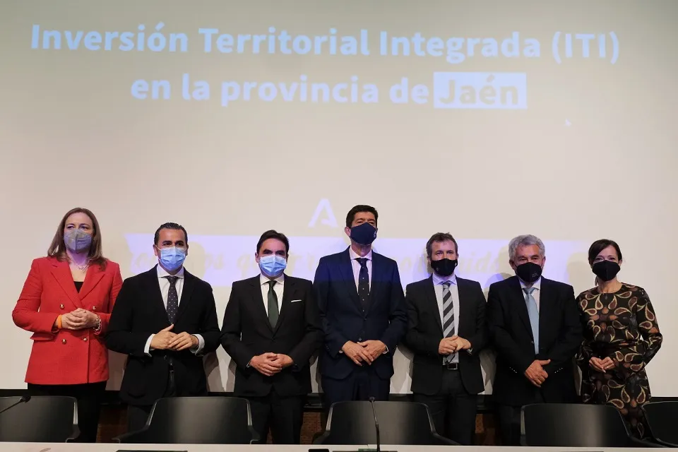 Marín firma la resolución para iniciar cuatro proyectos de la ITI de Jaén con seis millones de inversión￼