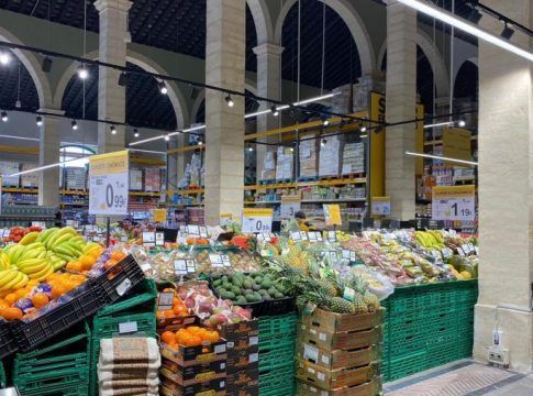 Carrefour abre tres nuevos Supeco en Andalucía y suma 132 empleos