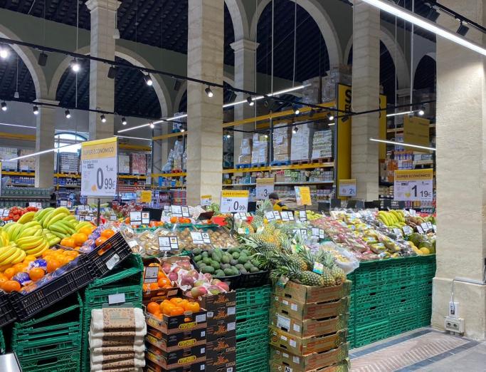 Carrefour abre tres nuevos Supeco en Andalucía y suma 132 empleos