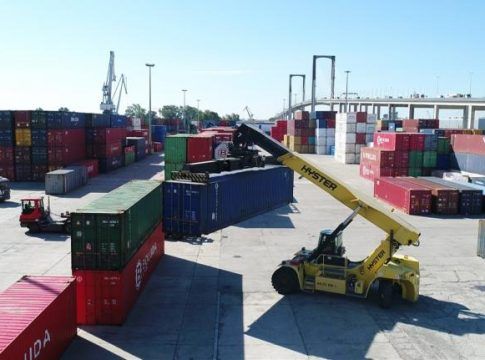 El Puerto de Sevilla cierra 2021 con un crecimiento del 11% en el contenedor y un 4% en graneles líquidos