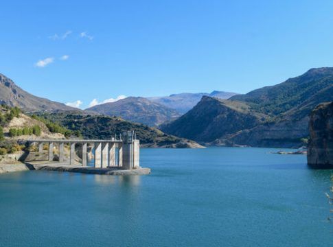 Los regantes advierten que la sequía traerá la ruina económica y desempleo al medio rural andaluz y exigen obras de regulación urgentes para paliar el déficit hídrico reconocido por las propias administraciones
