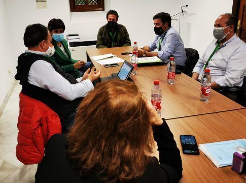 UPA Andalucía aborda la defensa de la agricultura y ganadería familiar en una reunión de trabajo con Teresa Rodríguez