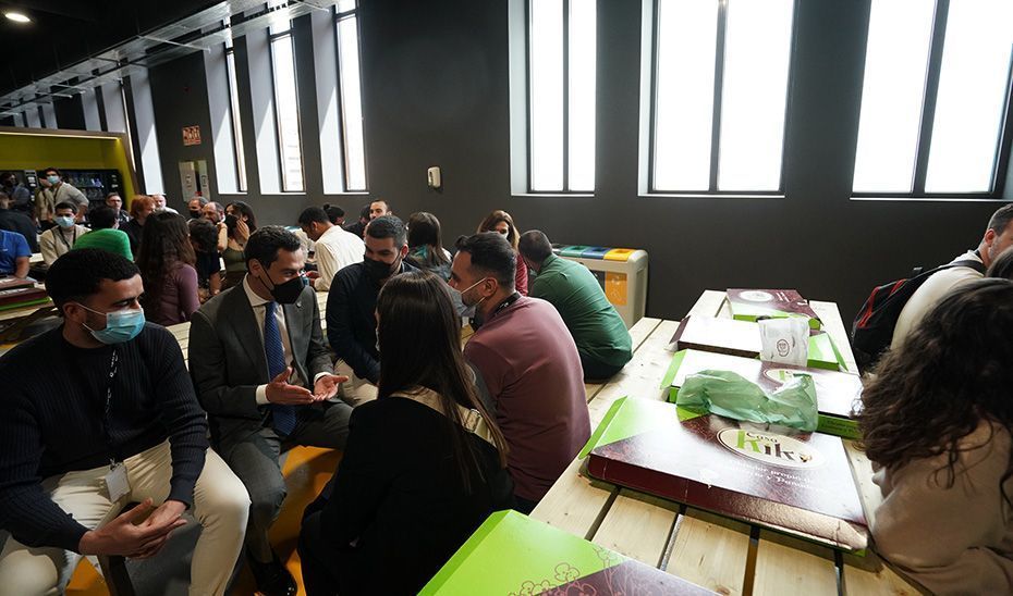 Moreno señala que la trasformación digital puesta en marcha en Andalucía la convertirá en un ecosistema de innovación tecnológica