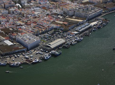Adjudicadas las obras de mejora de la lonja del puerto de Isla Cristina por casi 300.000 euros