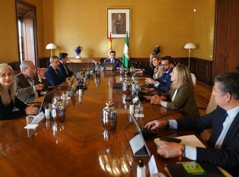 Moreno convoca las elecciones el 19 de junio para que Andalucía arranque 2023 con Presupuestos