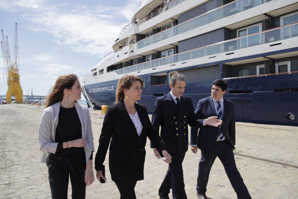 El Puerto de Huelva recibe la primera escala del buque de cruceros francés de lujo Le Bougainville