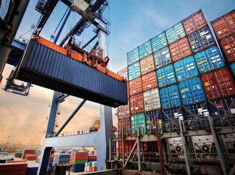 Las exportaciones andaluzas suben un 33% y logran récord histórico en los dos primeros meses del año, con 6.311 millones