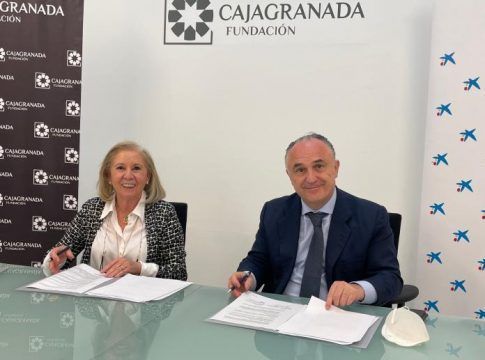 CaixaBank apoya con 810.000 euros programas sociales y medioambientales en Andalucía Oriental junto a CajaGranada Fundación