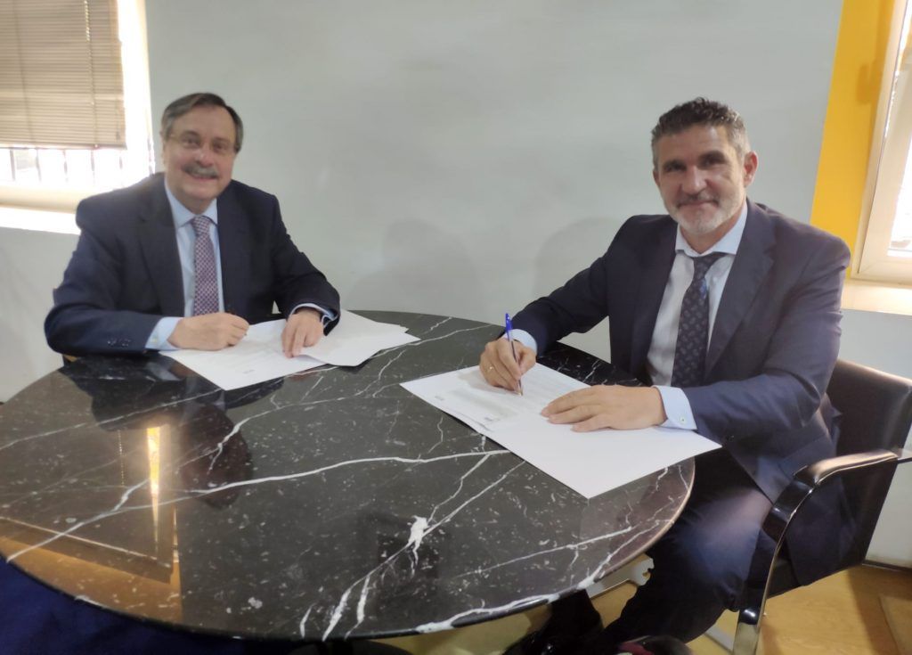 ATA y los dentistas de Sevilla sellan una alianza para fortalecer al colectivo