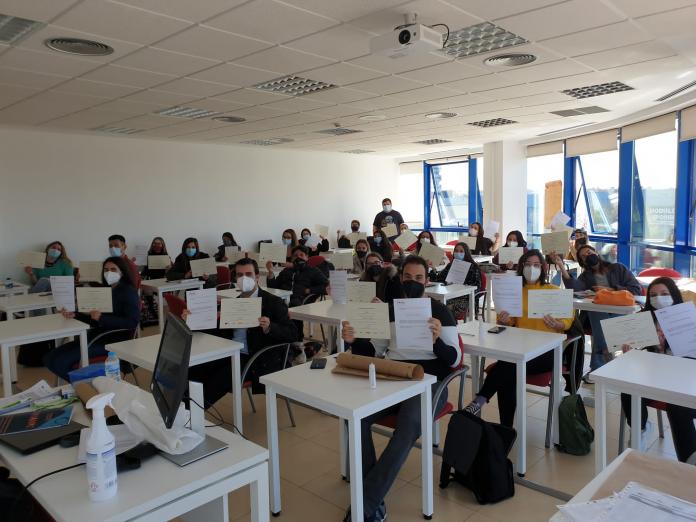 Ayudas directas a empresas que contraten a jóvenes y mayores de 45 años