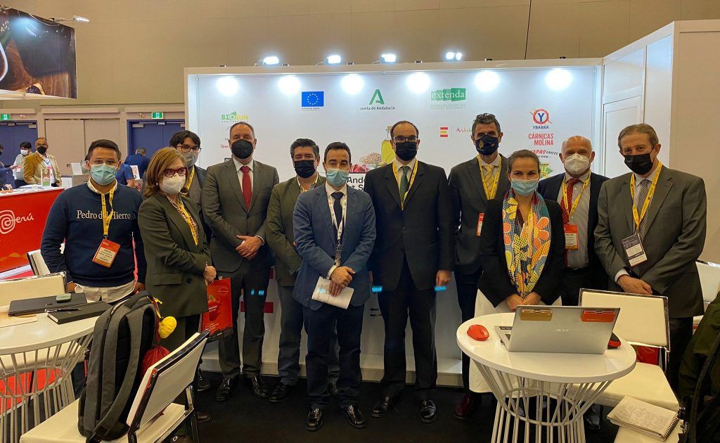 Extenda abre mercado al agro andaluz en el canal Horeca de Canadá, que factura más de 75.000 millones de dólares al año