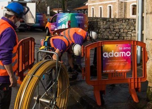 Más de 14.000 domicilios de Dos Hermanas tienen fibra óptica instalada por Adamo