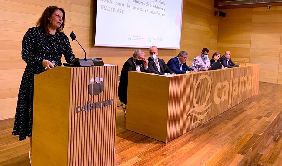 La consejera de Agricultura destaca los "pasos de gigante" en sostenibilidad del sector agrario andaluz