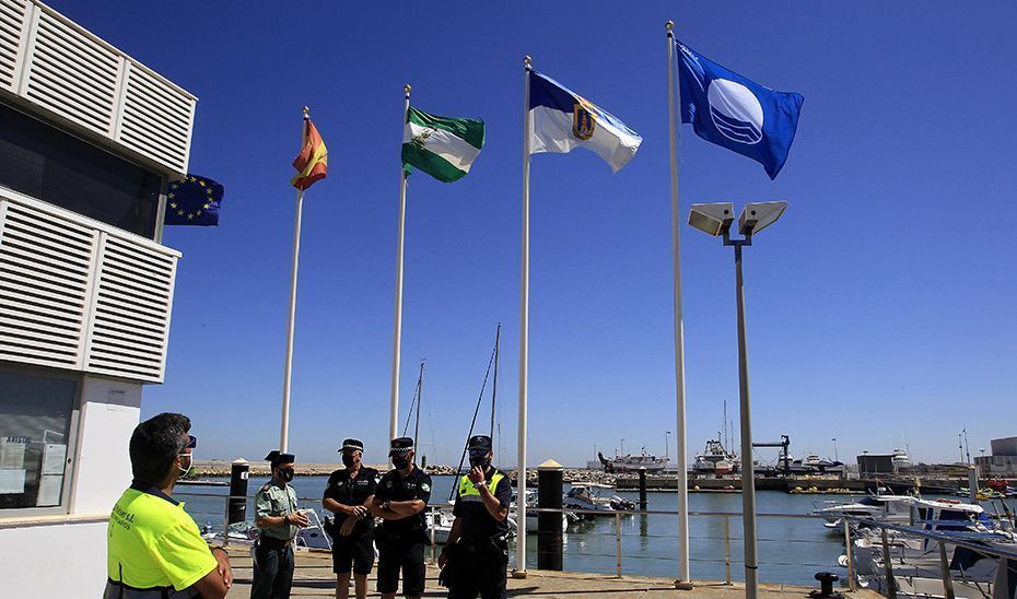 Los puertos andaluces reciben 21 banderas azules, una más que en la anterior temporada