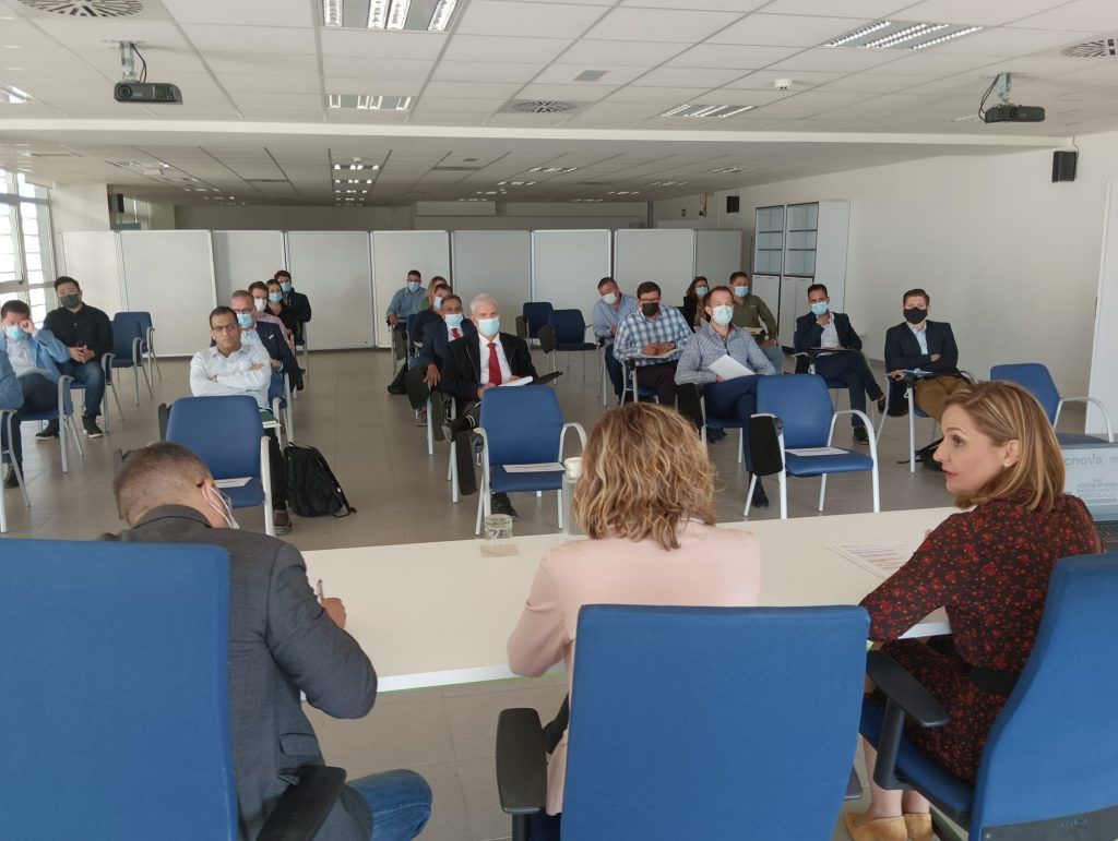 Extenda acerca a las empresas andaluzas las oportunidades en una veintena de mercados en el XVI Encuentro Internacional de la Industria Auxiliar de la Agricultura en Almería