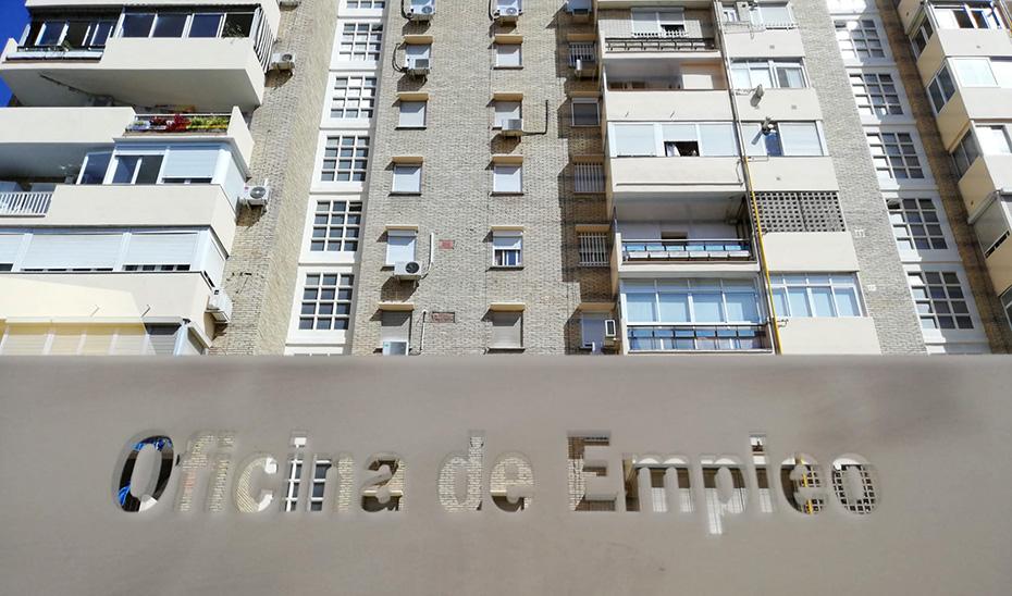 Más de 8.000 personas abandonan el desempleo en la provincia de Cádiz en abril
