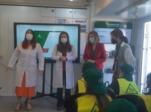 El Centro de Prevención de Riesgos Laborales de Sevilla emplea un `escape room´ y videojuegos para formar a alumnos de FP en salud laboral