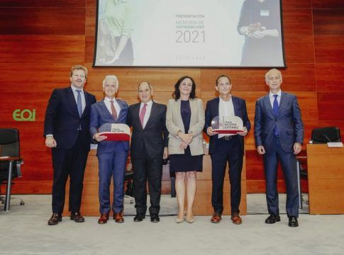 Grupo MAS entrega los galardones del I Premio iniciativa sostenible en el acto de presentación de su octava Memoria RSC 