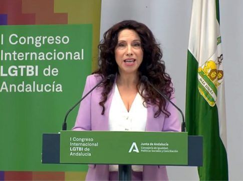 Rocío Ruiz subraya que la lucha por la defensa de los derechos humanos y la diversidad "está más viva que nunca"