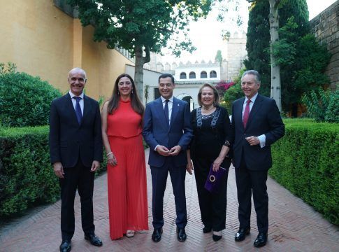 Moreno: "Andalucía ha pasado de la resignación y los complejos a hablarle de tú a tú a cualquiera"